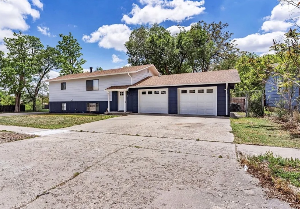 230 Greenwood Avenue - 2